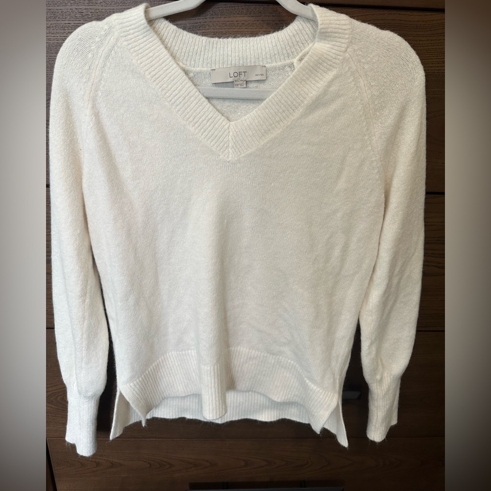 LOFT Sweater. Ivory/Cream. Size XSP. EUC!